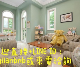 Dancing Butterfly Inn Family sliding BnB
