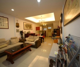Happy Feet Homestay