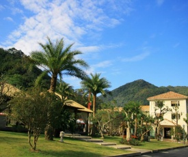 Hui-Lai Resorts