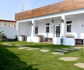 Love Summer Hostel