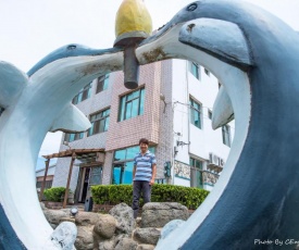 Love With Dolphin B&B