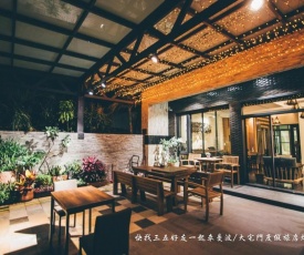 Mambo Boutique Hotel