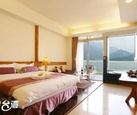 Ming Hu B&B