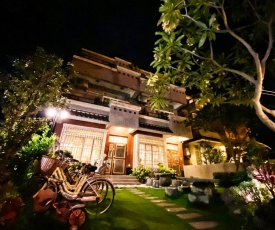 Moon Villa B&B