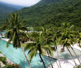 Ayawan Hot Spring Resort