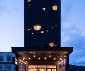 Noir Home