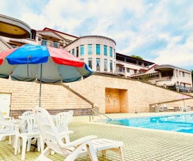 San Yu Health Center