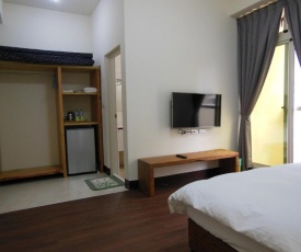 Shi Mom B&B