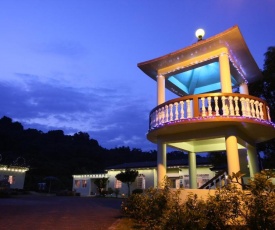 Taitung Moon House