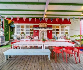 Yilancat Country House
