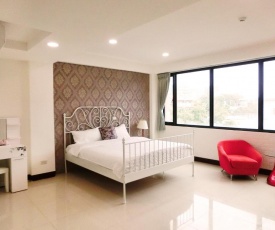 Charming Hostel